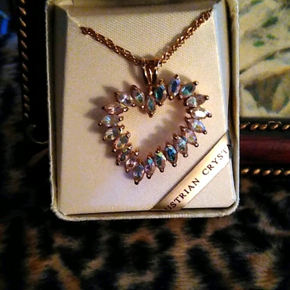 Tradition's crystal🌺 - Picture 1 of 6